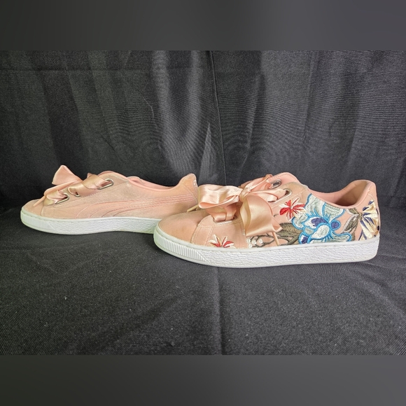 Puma Shoes - Puma Basket Heart Hyper Pink Lace Shoes Embroidered 36611602 Womens Size 9.5